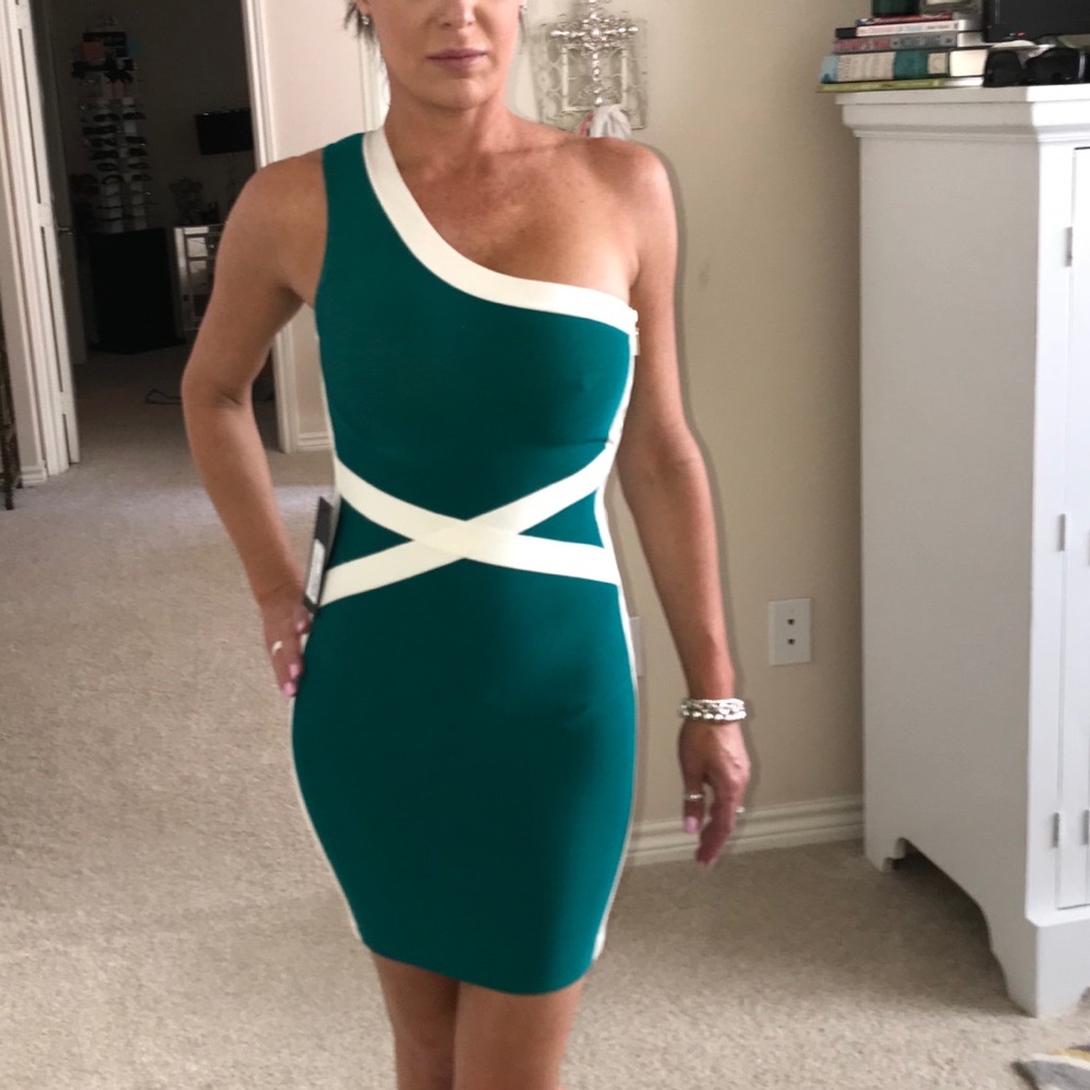 NWT Marciano Dress